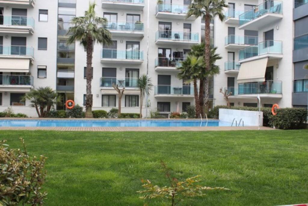 Apartamento Con Piscina Y Parking En Lloret De Mar 아파트 외부 사진